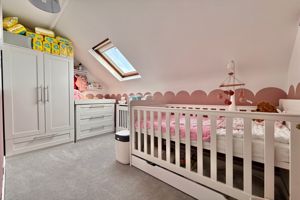 FFF Bedroom - click for photo gallery